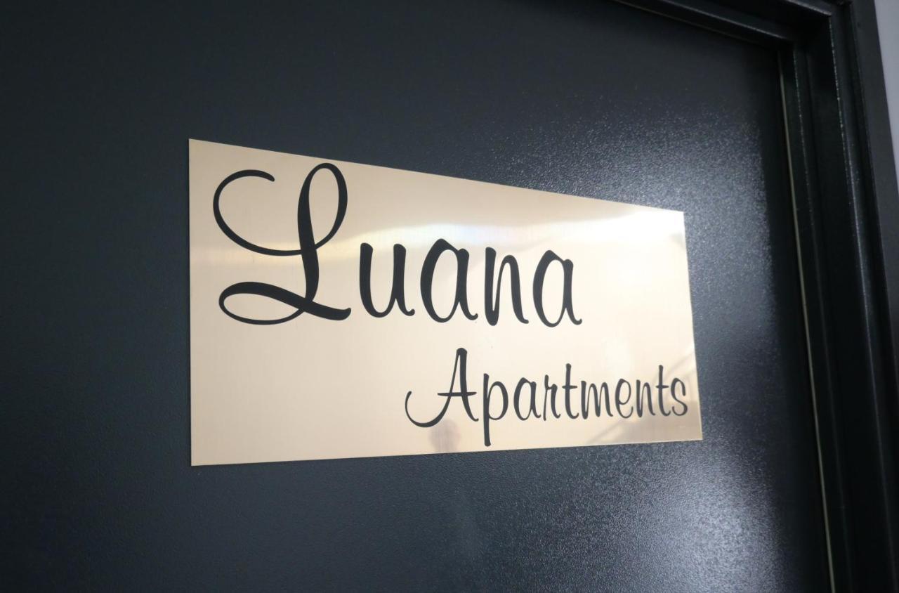 אוטופן Luana Airport Apartments #5 מראה חיצוני תמונה