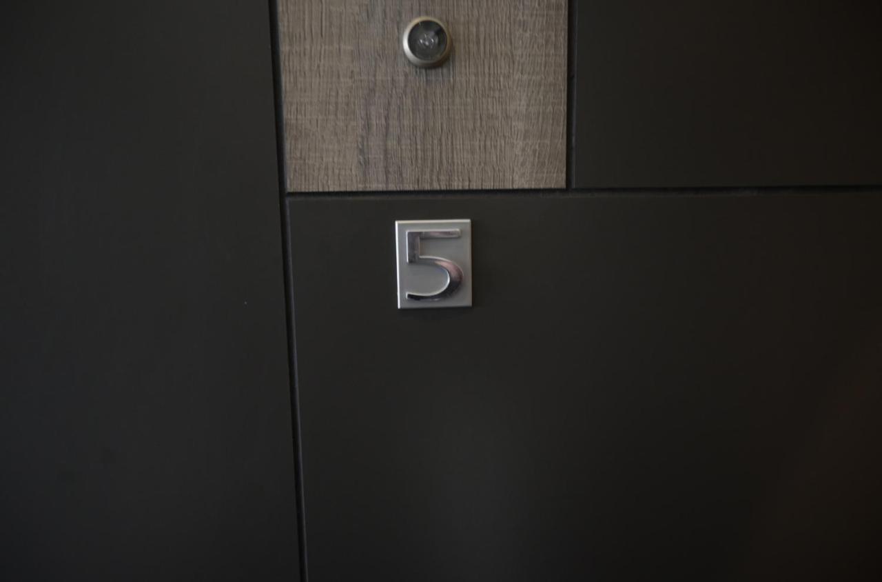 אוטופן Luana Airport Apartments #5 מראה חיצוני תמונה
